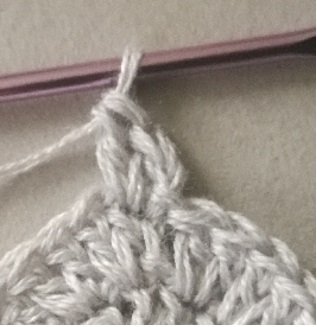 Blog content image for 'Hat "Eezy" - Free crochet pattern with size charts'