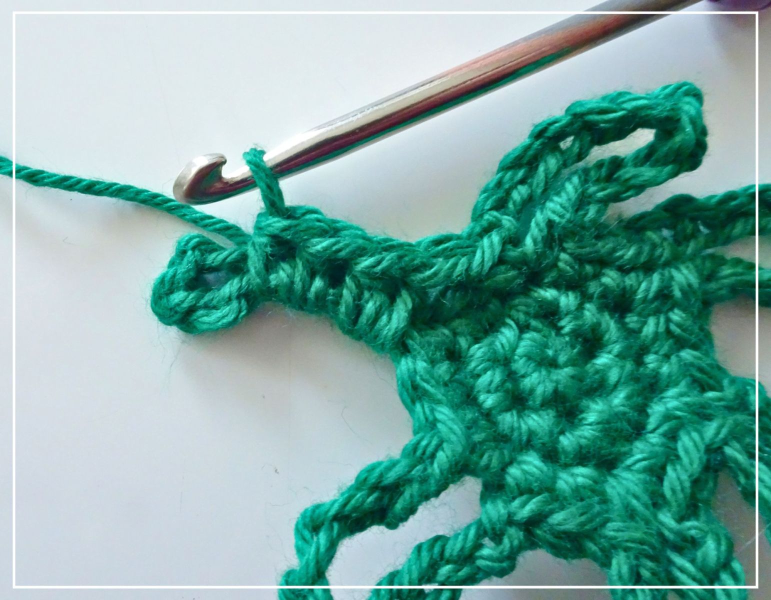 Blog-Inhaltsbild für 'Ostereier-Variationen: Erdbeer-Ei, Blumen-Ei plus Gestaltungs-Tipps (kostenlose Häkelanleitung)'