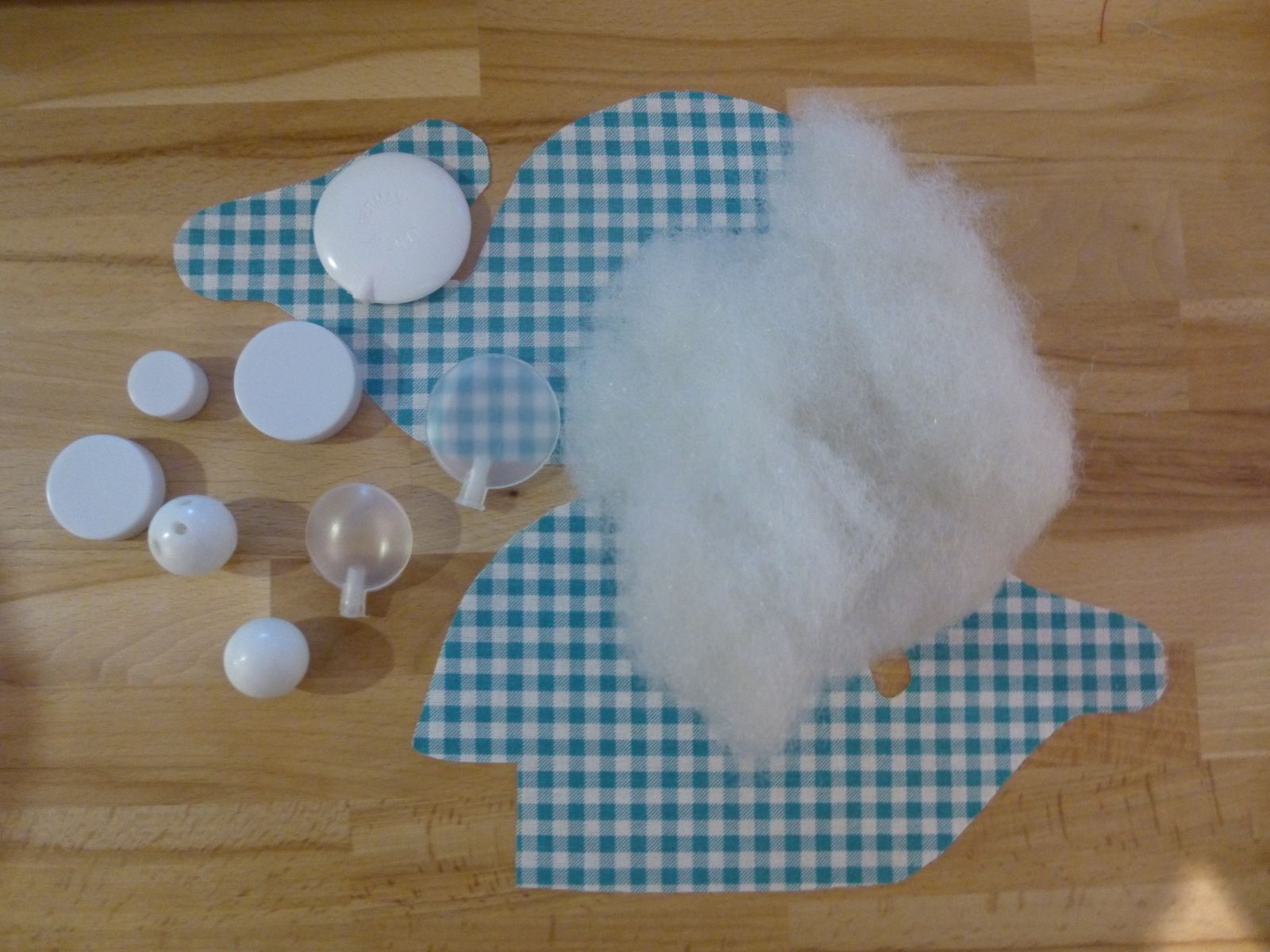 Blog-Inhaltsbild für 'Schönes Babyspielzeug - Rassel-Quietsch-Klingel-Kissen in Form eines Wals (Nähanleitung)'