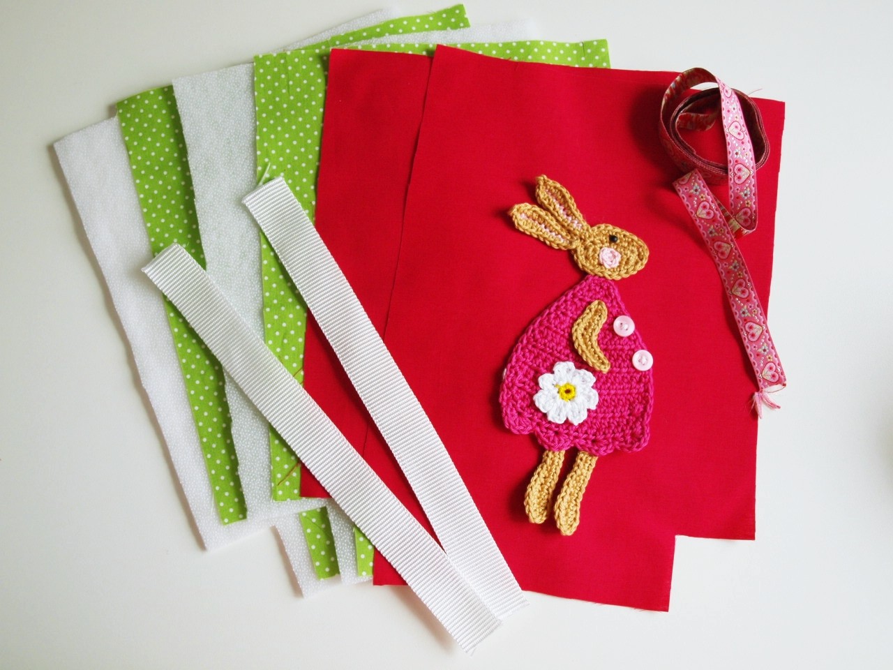 Blog-Inhaltsbild für 'Kostenlose Nähanleitung, Tasche ca. 23 cm hoch'