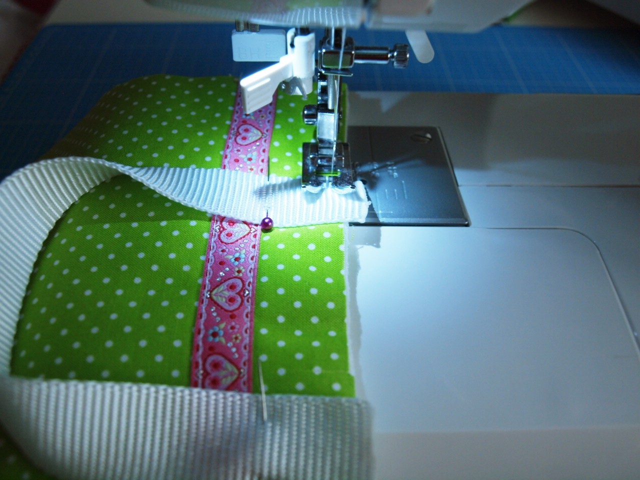 Blog-Inhaltsbild für 'Kostenlose Nähanleitung, Tasche ca. 23 cm hoch'