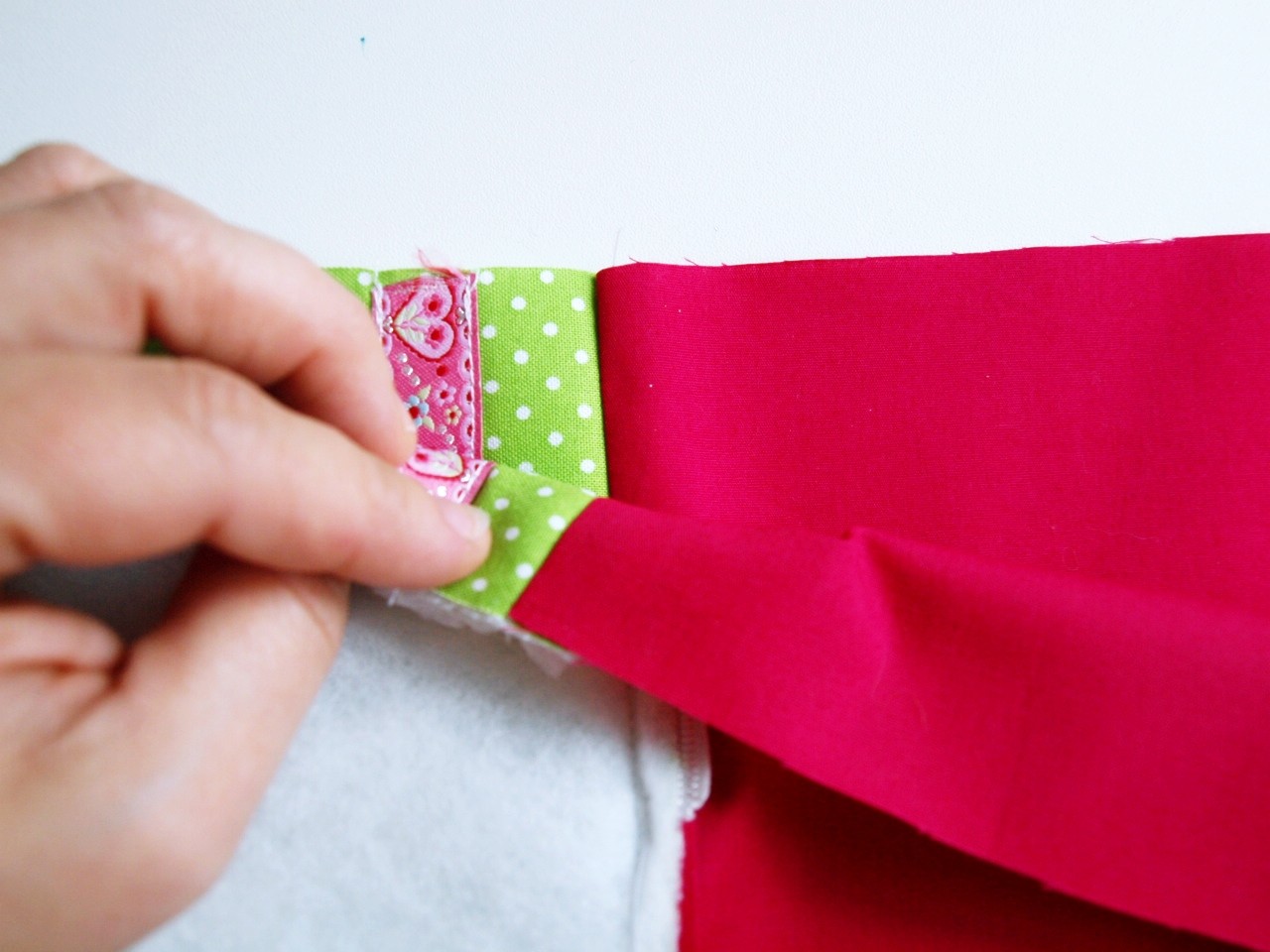 Blog-Inhaltsbild für 'Kostenlose Nähanleitung, Tasche ca. 23 cm hoch'