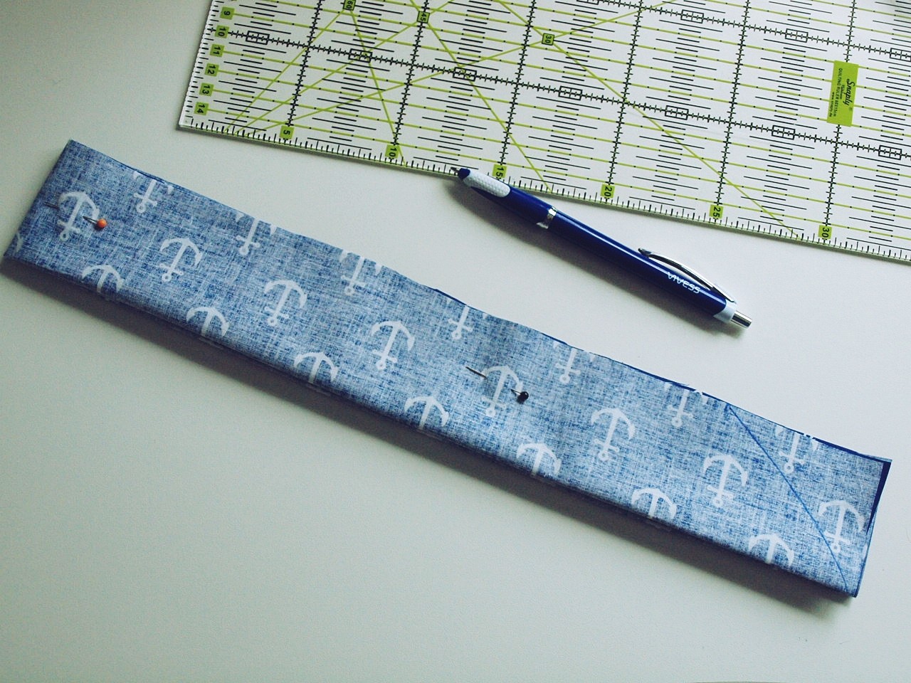 Blog-Inhaltsbild für 'Kostenlose Nähanleitung, Haarband, alle Größen'