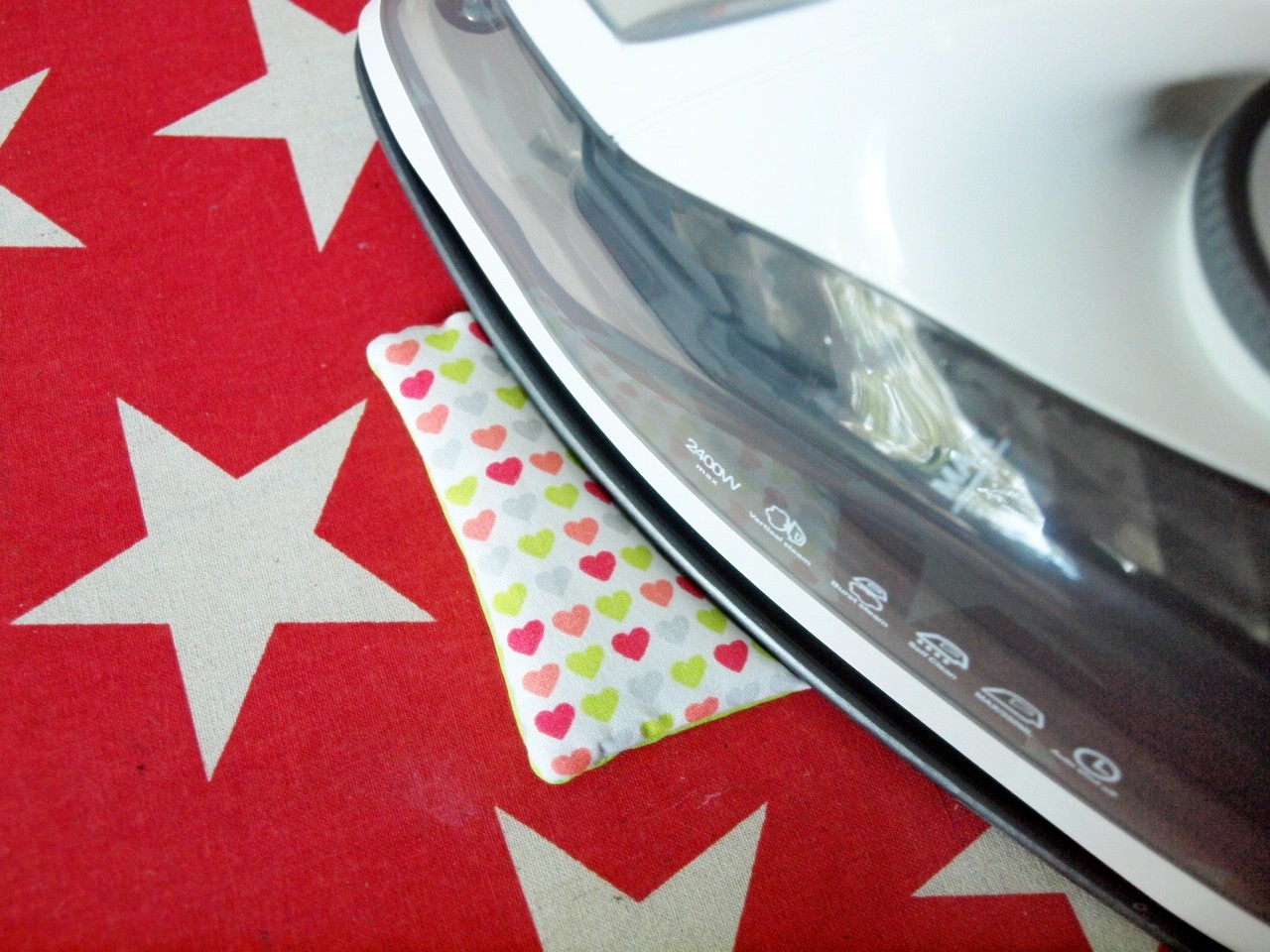 Blog-Inhaltsbild für 'kostenlose Nähanleitung für Lavendelkissen - 2 Versionen'