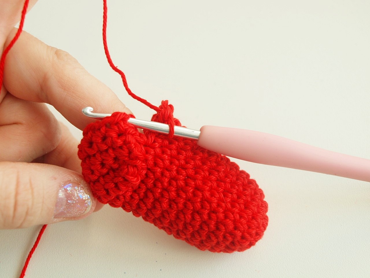 Blog-Inhaltsbild für 'Häkelanleitung Weihnachtsstiefel, Nikolausstiefel, 10 cm groß'