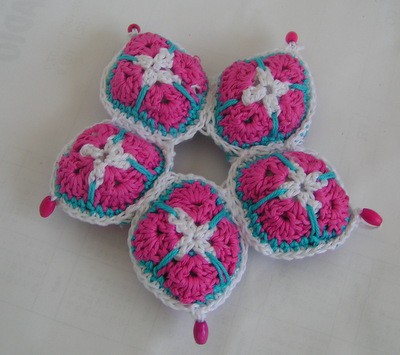 Blog-Inhaltsbild für 'Stern aus Granny squares &quot;African flower&quot;'