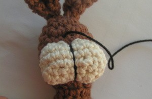 Blog-Inhaltsbild für 'Kostenlose Häkelanleitung für Familie Hase'