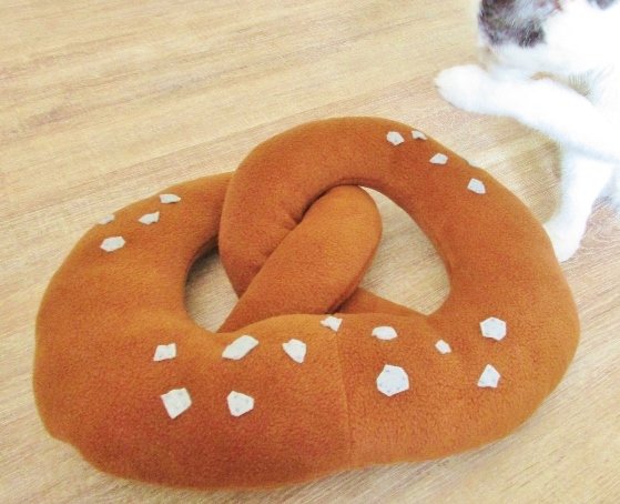 Blog-Inhaltsbild für 'Brezel - Spaß zum Oktoberfest! Wies`n Zeit ist angebrochen Nähe Dir die schönsten Brez`n selbst! Nähanleitung + Schnittmuster drei Größen Freebook'