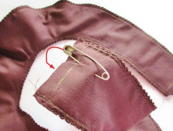 Blog-Inhaltsbild für 'Brezel - Spaß zum Oktoberfest! Wies`n Zeit ist angebrochen Nähe Dir die schönsten Brez`n selbst! Nähanleitung + Schnittmuster drei Größen Freebook'