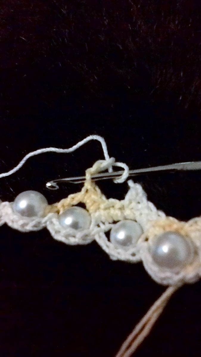 Blog-Inhaltsbild für 'Kostenlose Anleitung für gehäkeltes Armband und Collier'