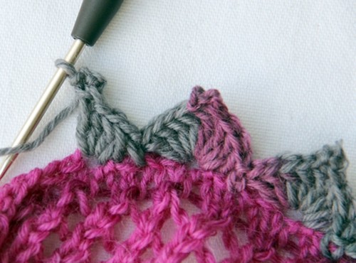 Blog-Inhaltsbild für 'Kostenlose Strickanleitung: Zipfelmütze und Dreiecktuch für Kinder 2 - 4 Jahre'