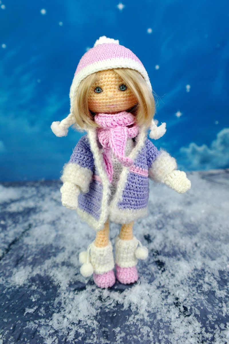 Blog content image for 'Small crocheted doll'