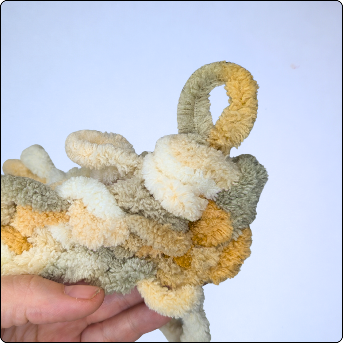 Blog content image for 'Crocheting with Loop Yarn: Essential Stitches & Techniques'