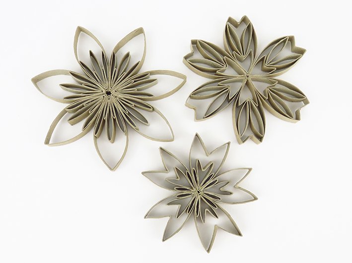 Blog-Inhaltsbild für 'Dekorative Blumen aus Toilettenpapierrollen'