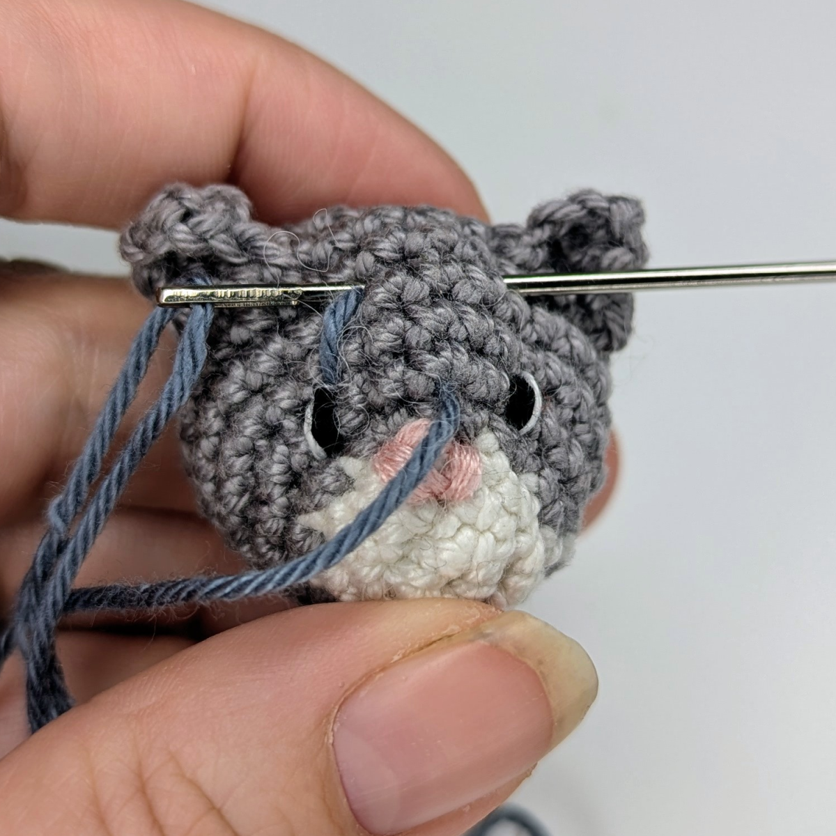Blog content image for 'Free Crochet Pattern: Cat Keychain with Heart'