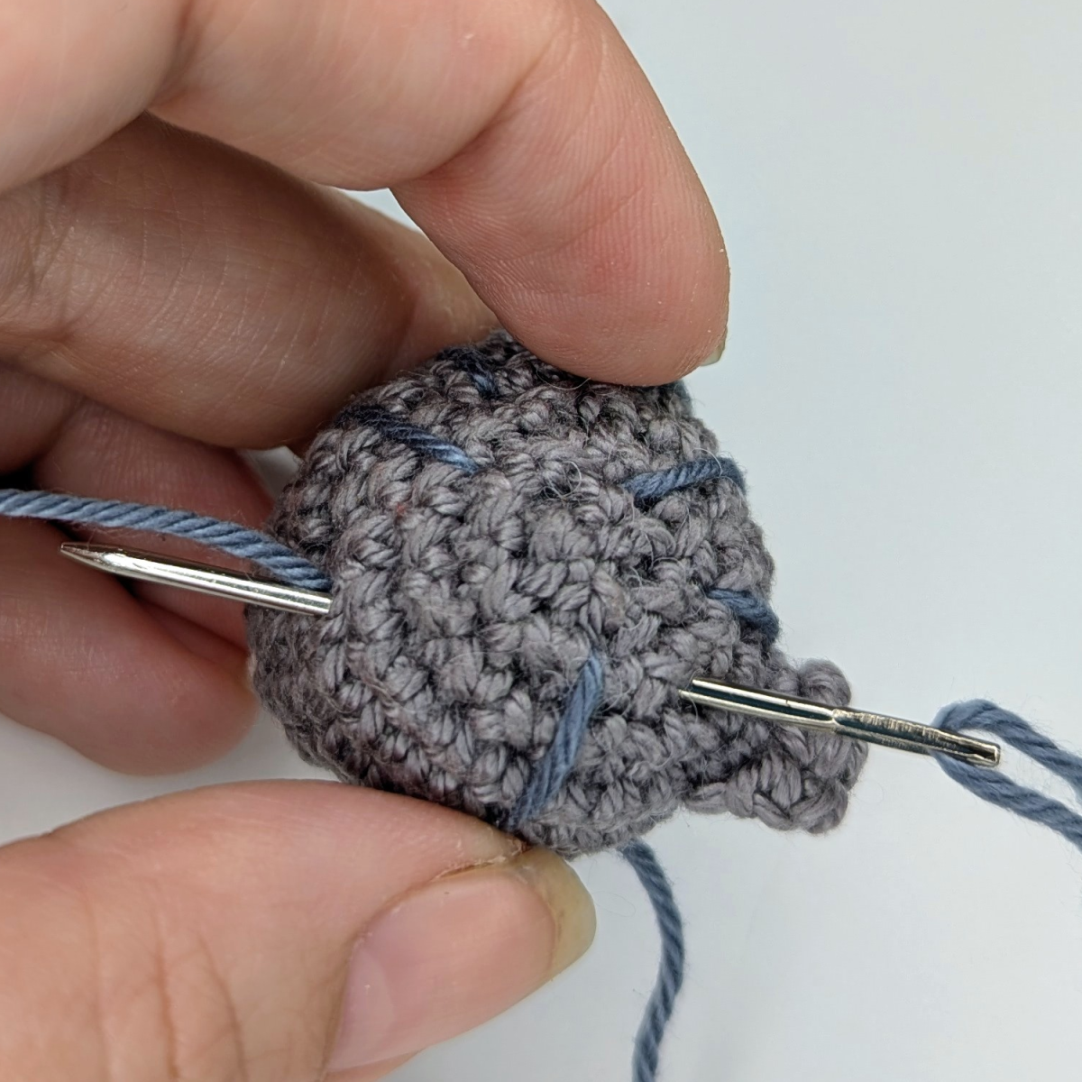 Blog content image for 'Free Crochet Pattern: Cat Keychain with Heart'