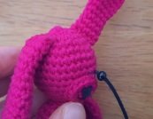 Blog-Inhaltsbild für 'Kleine Häschen häkeln - Super zB. als kleines Ostergeschenk'