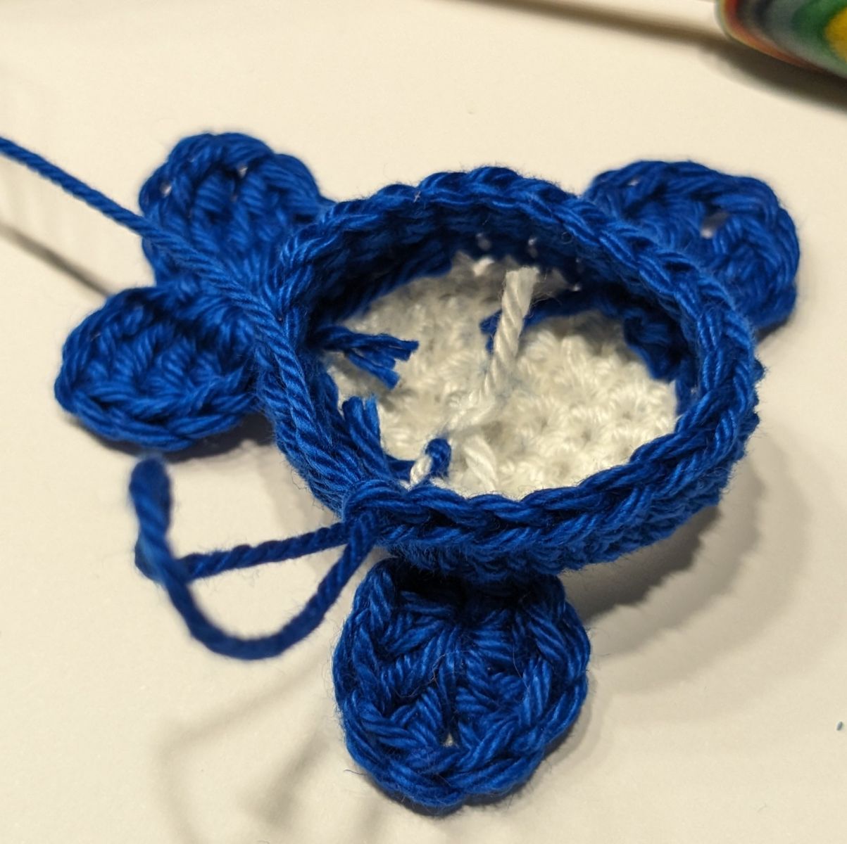 Blog-Inhaltsbild für 'Kostenlose Anleitung Amigurumi Wal "Walliburga" ohne Vernähen'