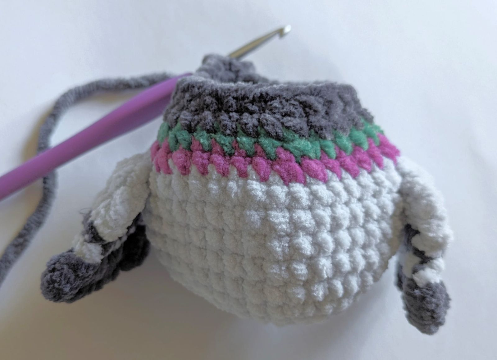 Blog-Inhaltsbild für 'Kostenlose Häkelanleitung der Taube Tilda'