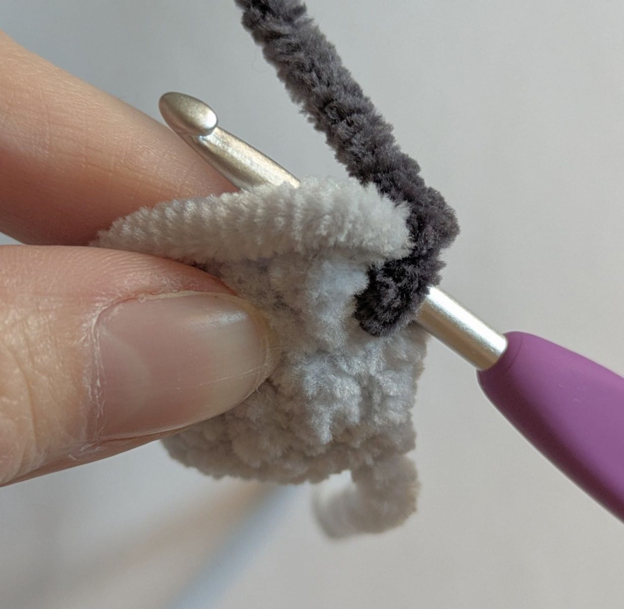 Blog-Inhaltsbild für 'Kostenlose Häkelanleitung der Taube Tilda'