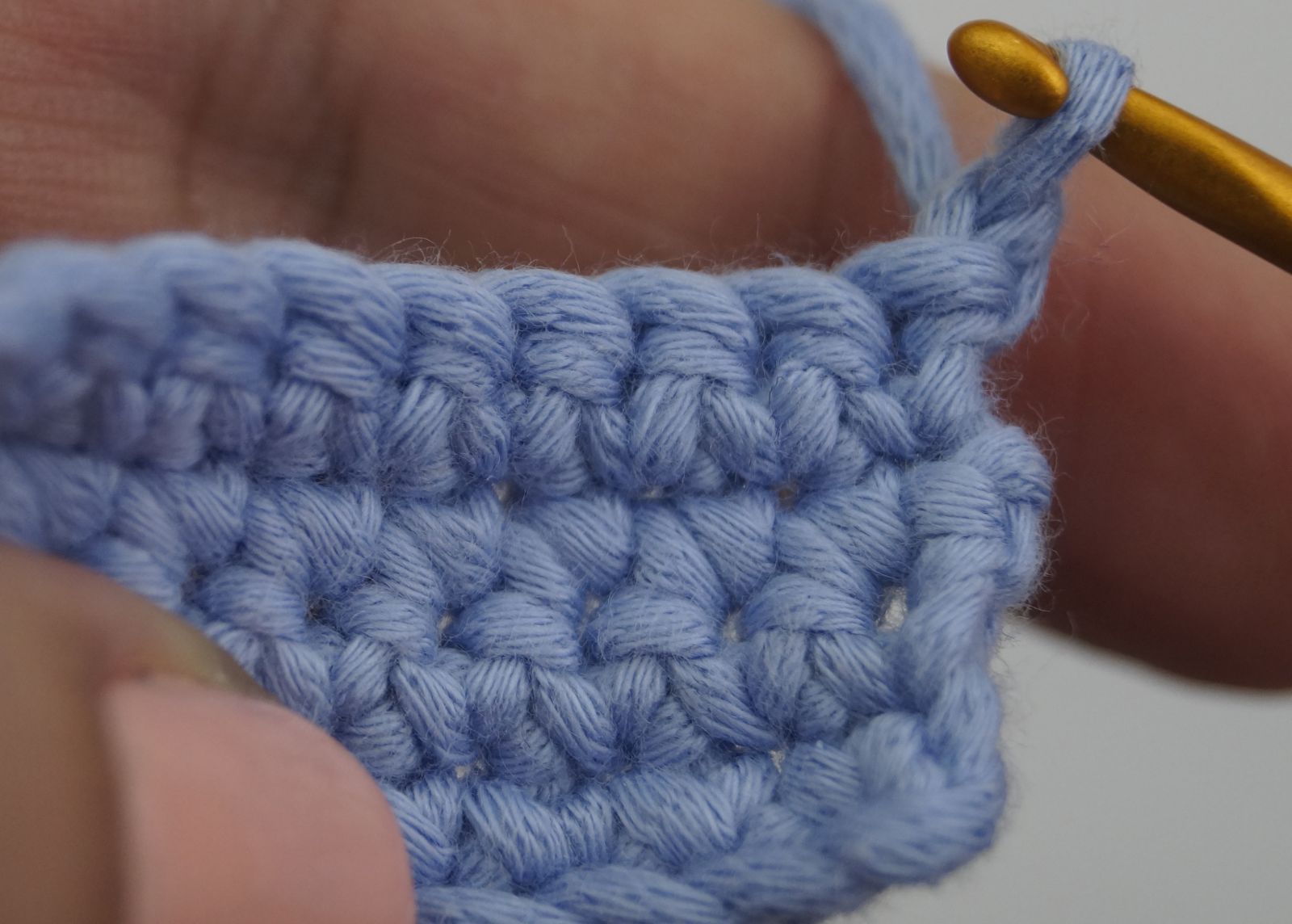 Slip stitch (US) / single crochet (UK)