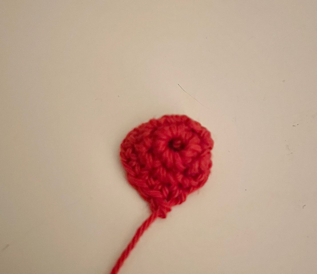 Blog-Inhaltsbild für '🐛 Niedliche Amigurumi-Raupe – Häkelanleitung für Anfänger'