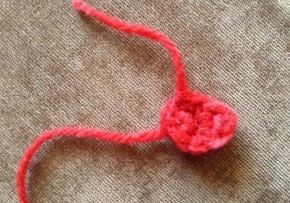 Blog-Inhaltsbild für 'Kostenlose Häkelanleitung Überraschungstierchen Eule und Küken'