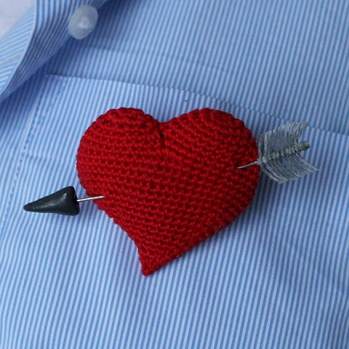 Brooch “Wounded heart “