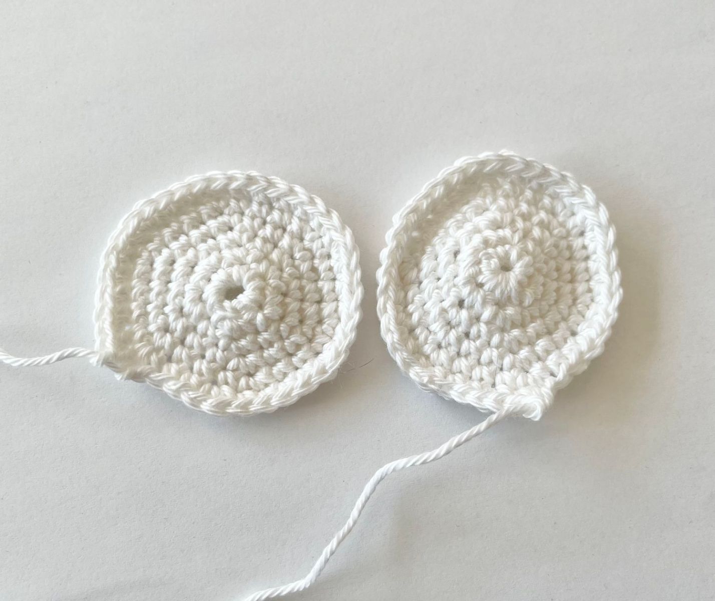 Blog-Inhaltsbild fĂŒr 'đđŠ HĂ€kelanleitung: Halloween-Eule mit KĂŒrbis â ein schaurig-schöner Deko-Hit! đŠđ'