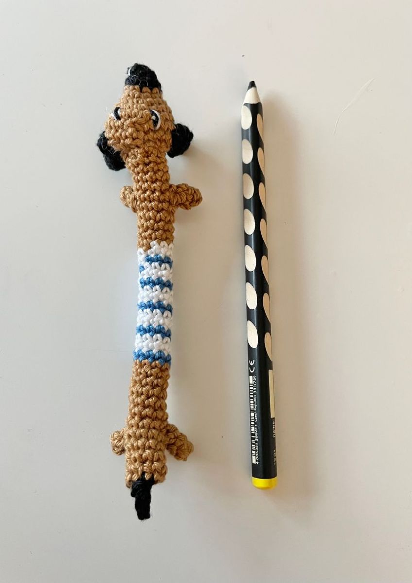 Blog-Inhaltsbild für 'Einfache Häkelanleitung: So gestaltest du deine eigenen Stifthüllen'