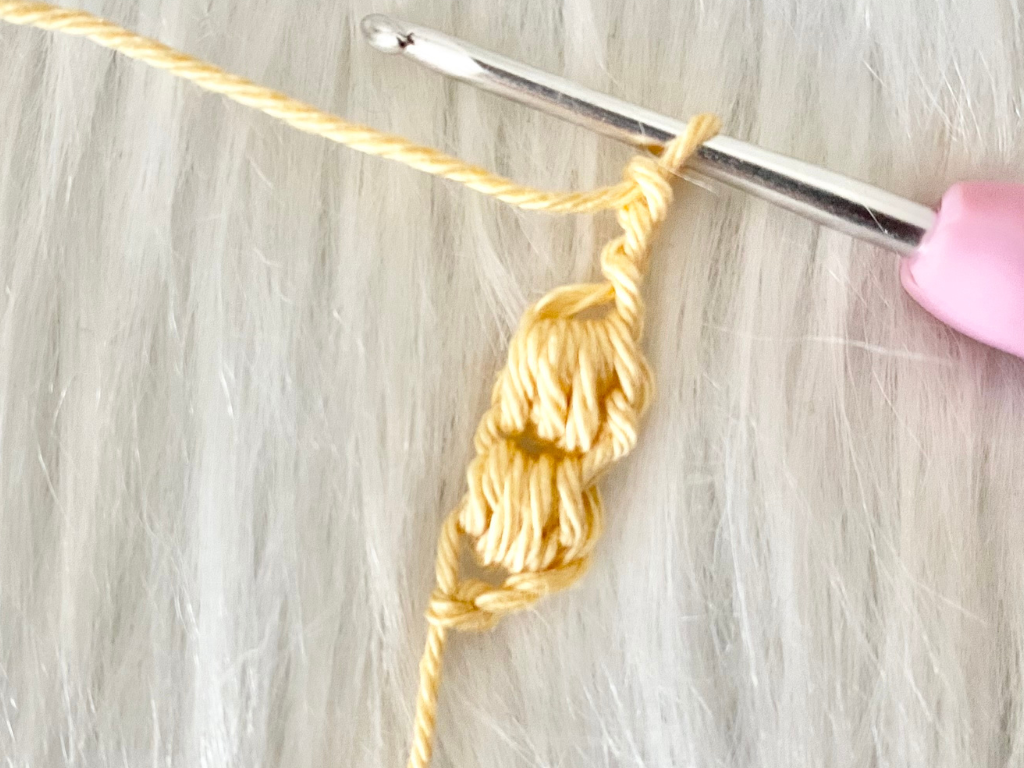 Blog-Inhaltsbild für '12. Herzensdiamanten von Wolldiamant: Wimpelkette- Die kleinen Momente feiern – Warum jeder Tag etwas Besonderes bereithält'