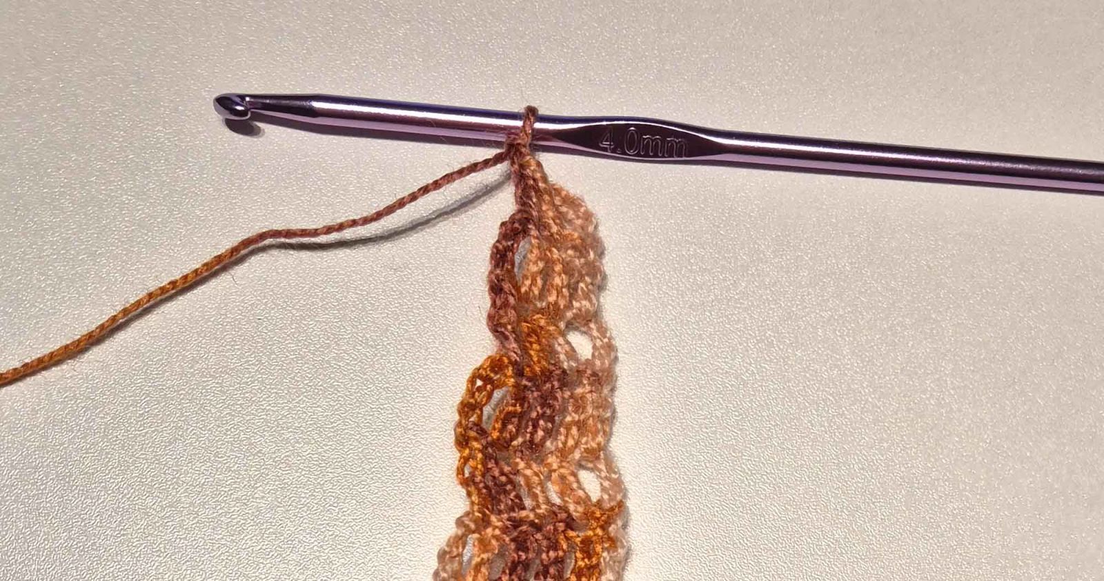 1 Luftmasche gehäkelt.