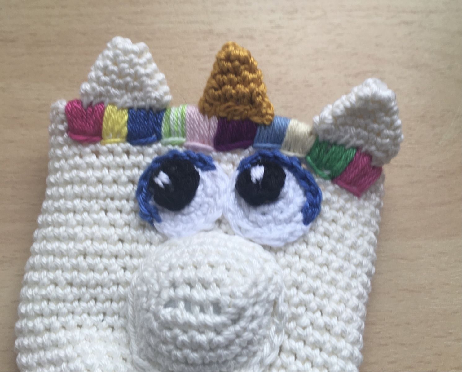 Blog-Inhaltsbild für 'Kostenlose Häkelanleitung Einhorn CupCape'