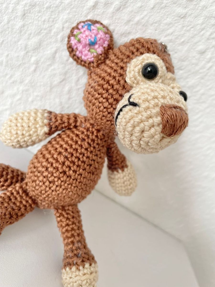 Blog-Inhaltsbild für 'Häkelanleitung – Affe als Schlüsselanhänger'