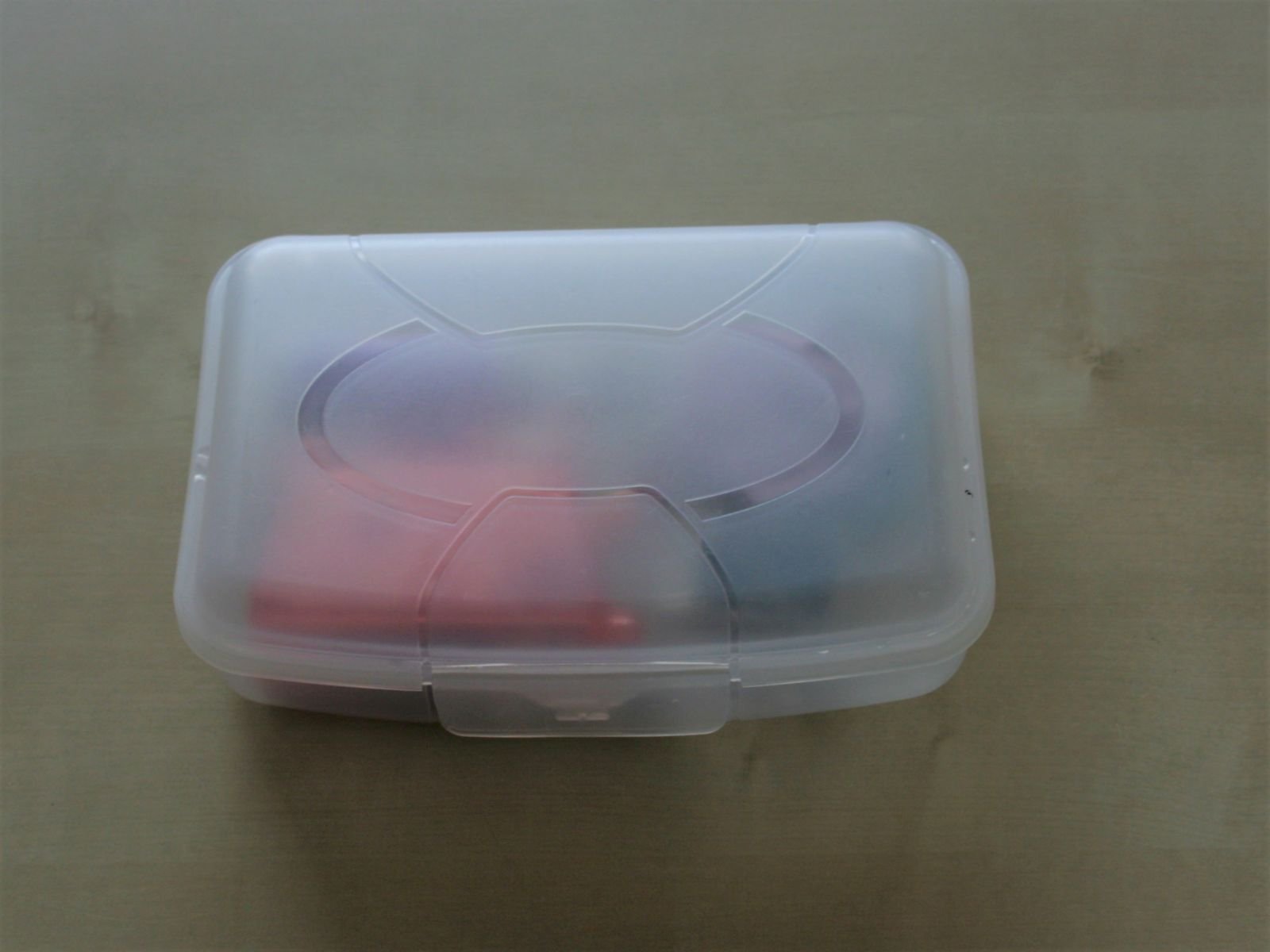 naehbox_geschlossen_hand_naehen_utensilien_nähen_quilting_reste_verwerten