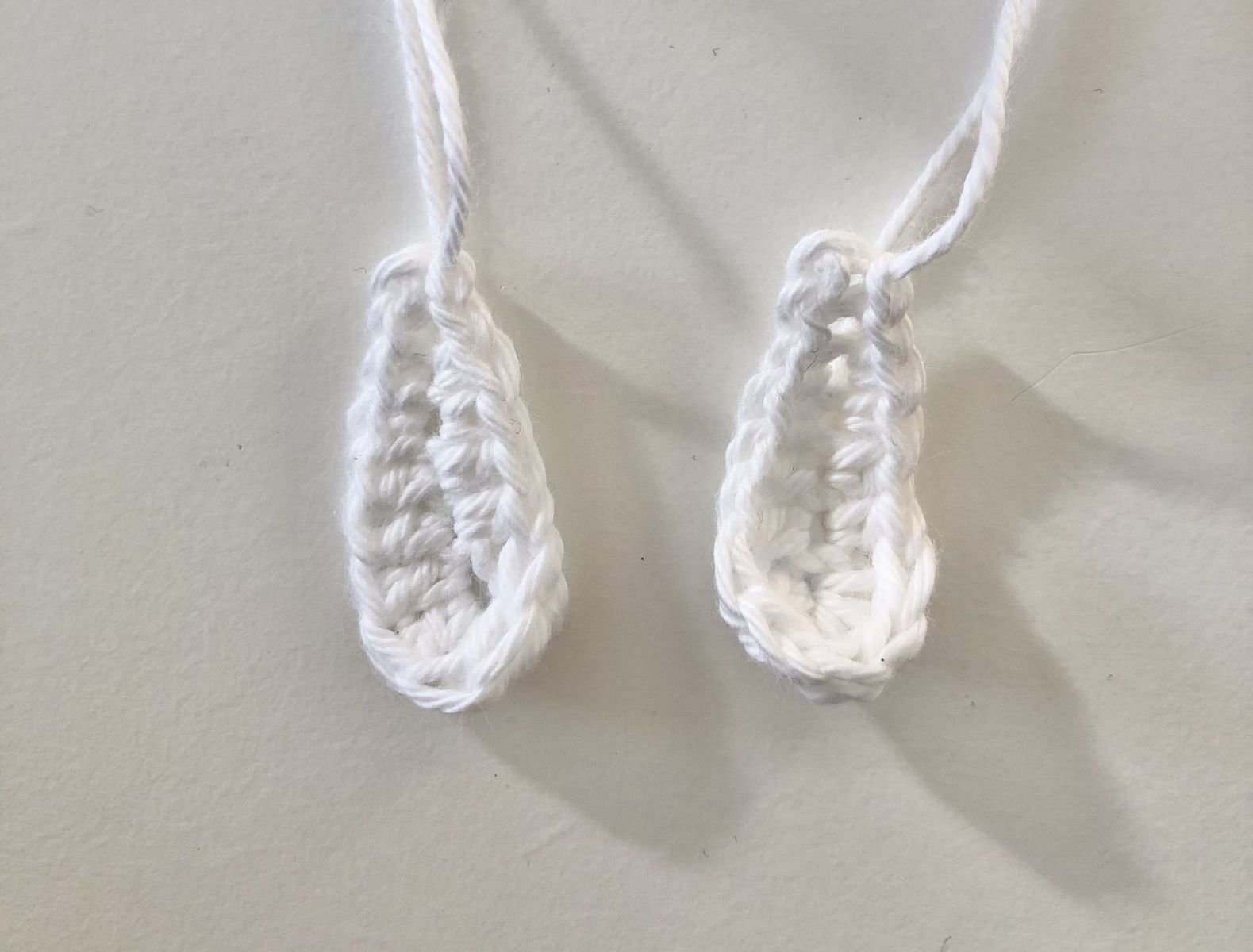 Blog-Inhaltsbild für 'Häkelanleitung Kranz Raupe'