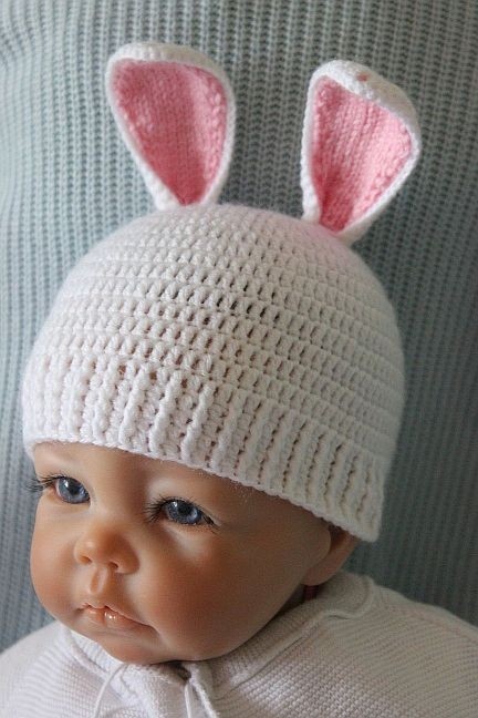 FREE Bunny Baby Hat Crochet Pattern