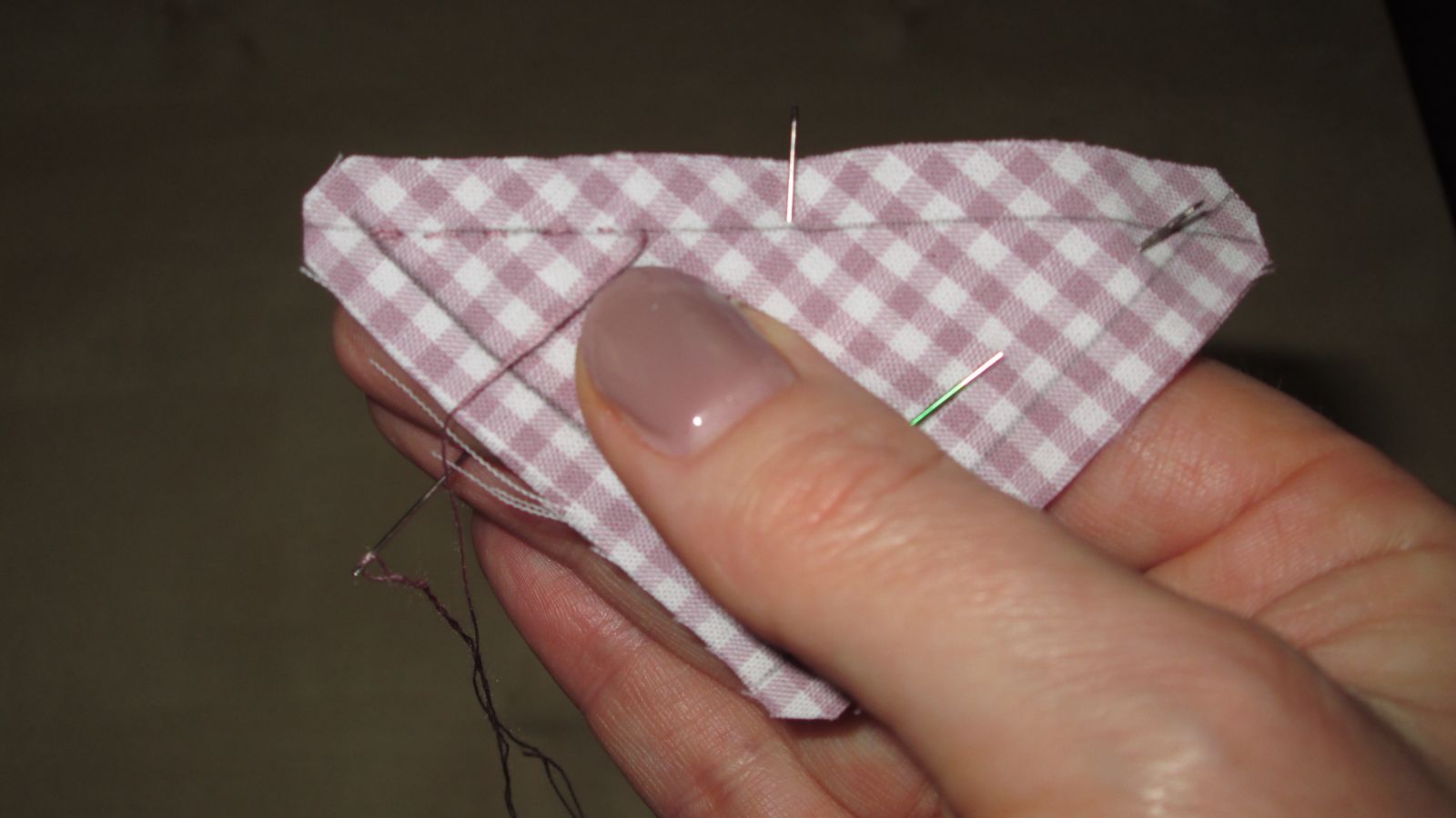 d_sewing_by_hand_hand_stitching_patchwork_quilting