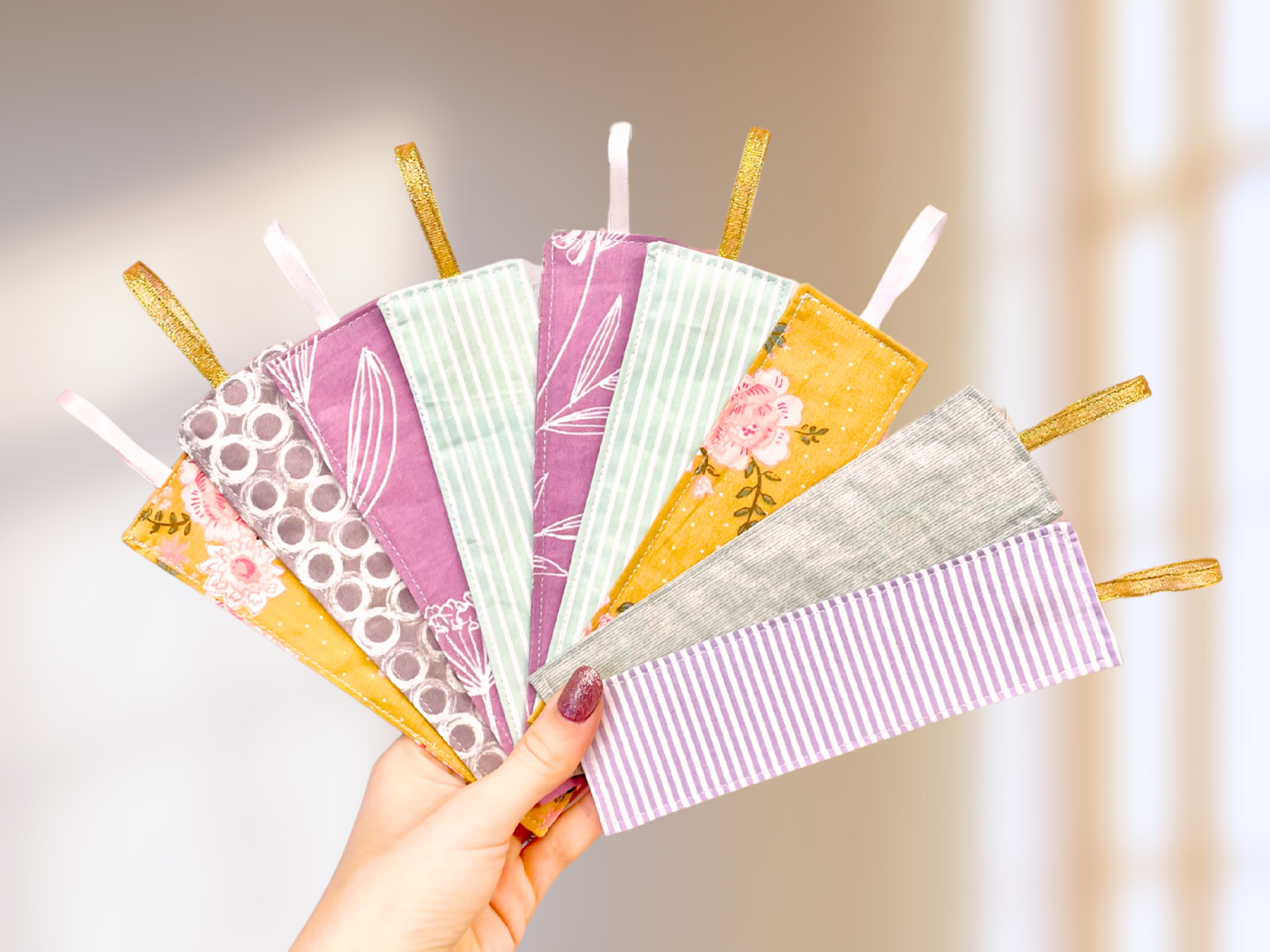 Blog-Inhaltsbild für 'Stoff-Lesezeichen aus Stoffresten nähen – ein kleines Nähprojekt'