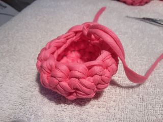 Blog-Inhaltsbild für 'Kostenlose Häkelanleitung ,Einfache Eierbecher aus Textilgarn'