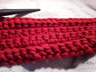 Blog-Inhaltsbild für 'Kostenlose Anleitung für eine Tasche gehäkelt // Textilgarn //Zpaghetti'