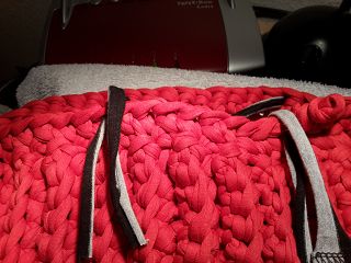 Blog-Inhaltsbild für 'Kostenlose Anleitung für eine Tasche gehäkelt // Textilgarn //Zpaghetti'