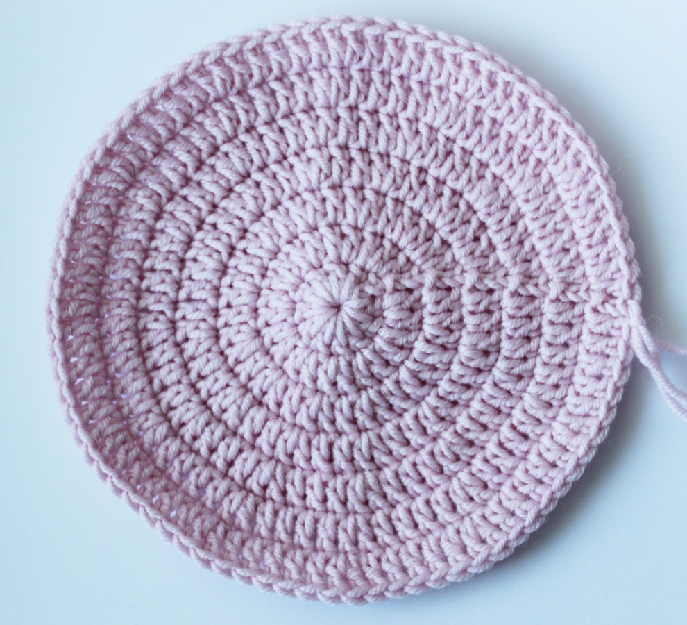 Blog-Inhaltsbild für 'Häkelanleitung: Babymütze &quot;Pfingstrosen&quot;, Teil I'