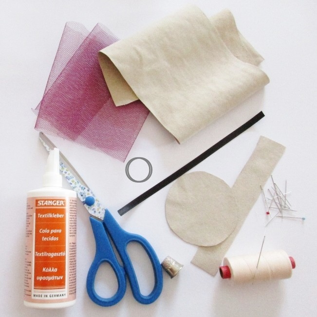 Blog-Inhaltsbild für '"Kleine Fee" Schlüsselanhänger Taschenbaumler aus Leder schnell selbst gemacht'