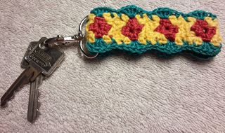 Kostenlose Anleitung Schlüsselanhänger (oder Armband) aus Granny Squares