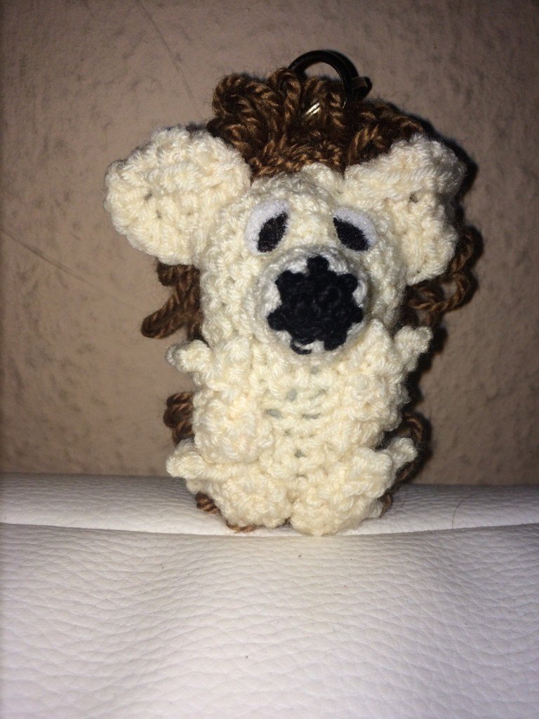 Kostenlose Häkelanleitung - Igelchen Schlüsselanhänger-Taschenbaumler