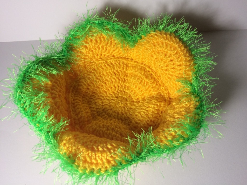 Kostenlose Häkelanleitung - Kleines Osternest