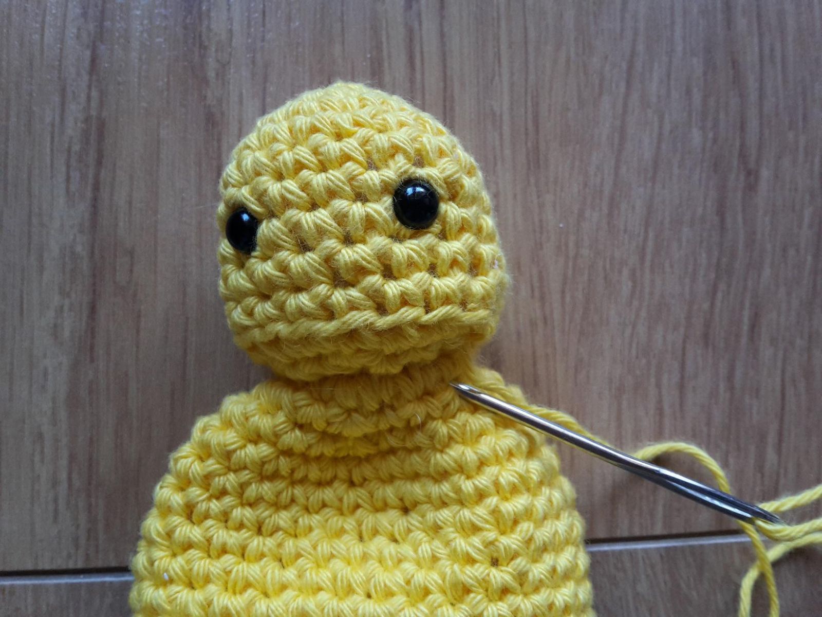 Blog-Inhaltsbild für 'Kostenlose Häkelanleitung für Küken EIerwärmer'