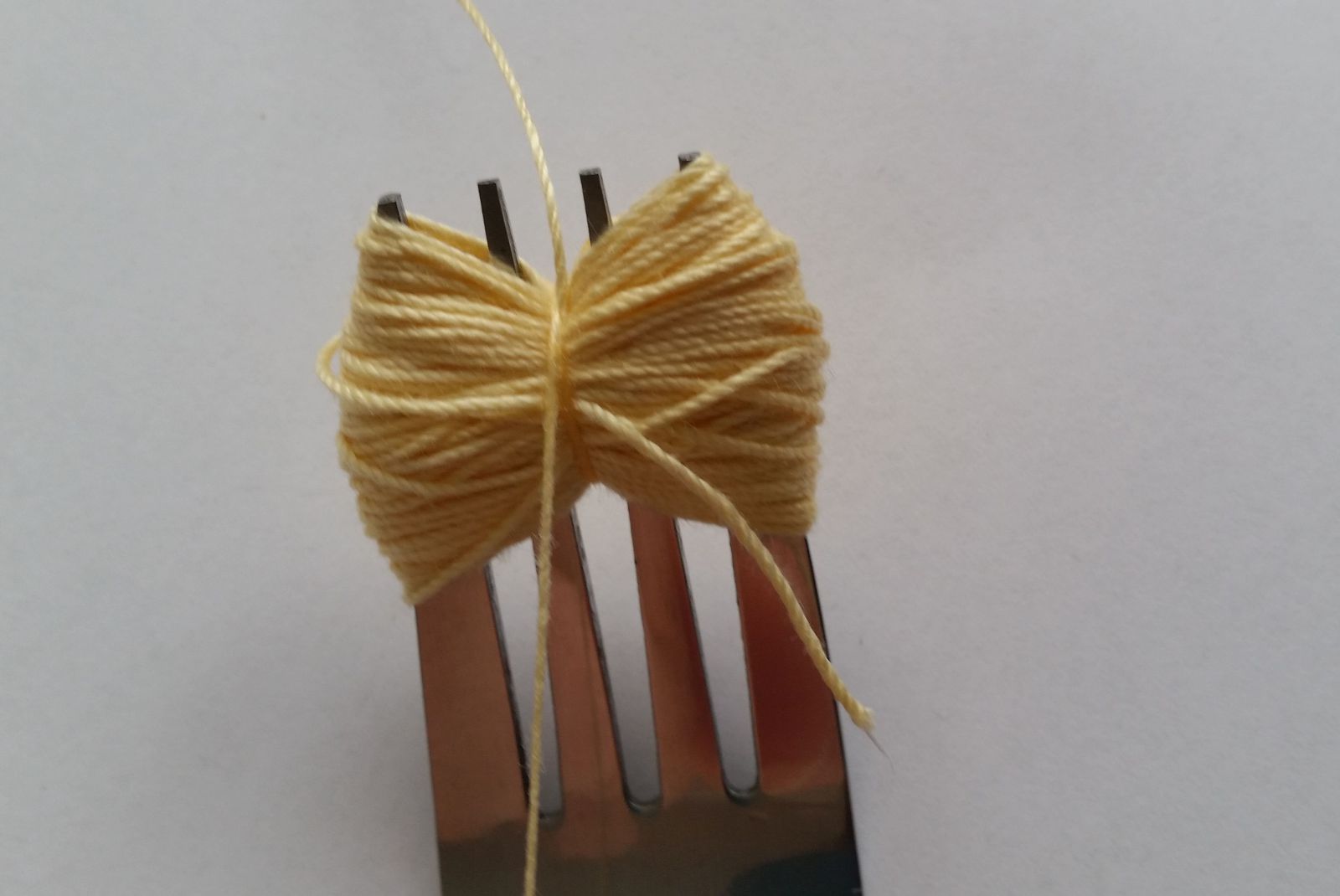 Blog-Inhaltsbild für 'Häkelanleitung Babymütze - Löwenzahn'