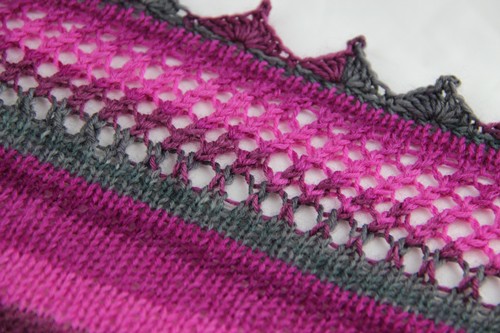 Blog-Inhaltsbild für 'Kostenlose Strickanleitung: Zipfelmütze und Dreiecktuch für Kinder 2 - 4 Jahre'